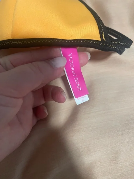 Vintage VS Swim bikini top - Picture 2 of 4